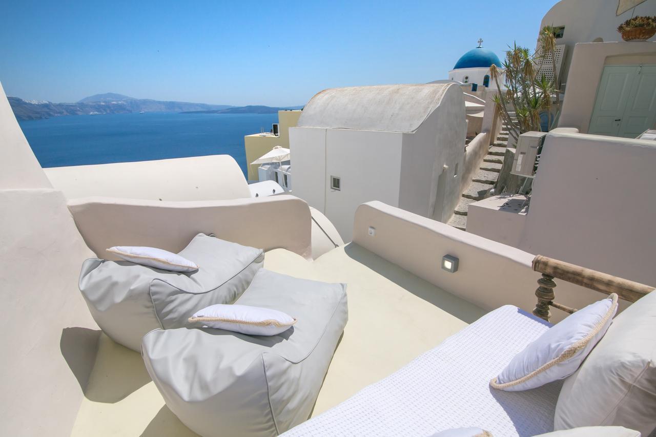 Morfi Cave House Apartment Oia Exterior photo