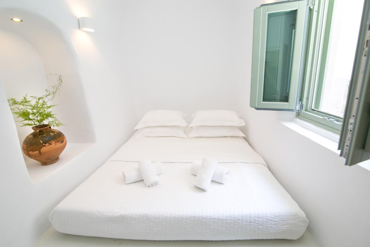 Morfi Cave House Apartment Oia Exterior photo