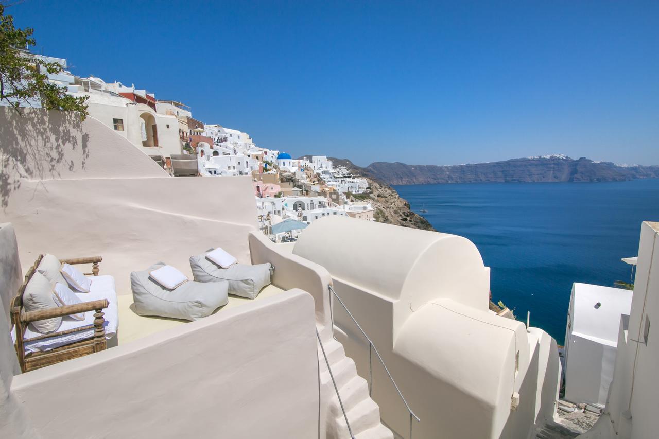 Morfi Cave House Apartment Oia Exterior photo