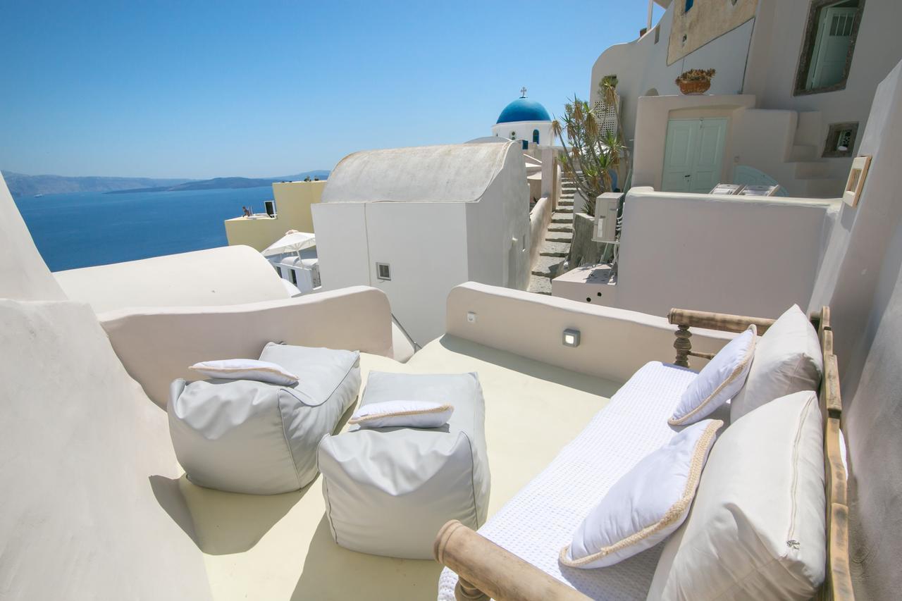Morfi Cave House Apartment Oia Exterior photo