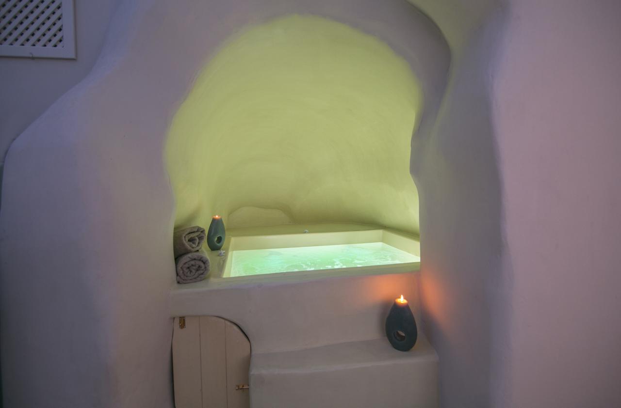 Morfi Cave House Apartment Oia Exterior photo