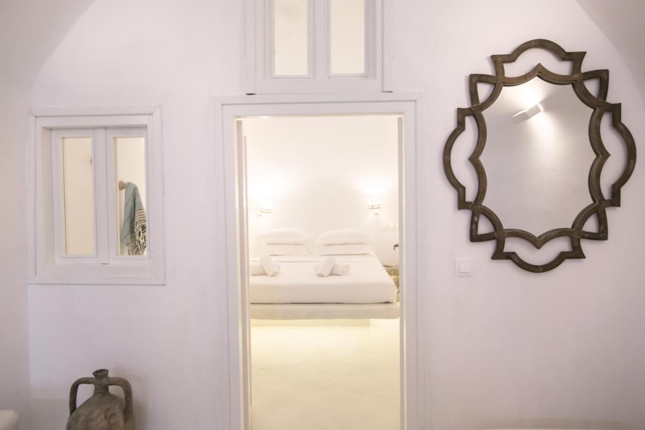 Morfi Cave House Apartment Oia Exterior photo